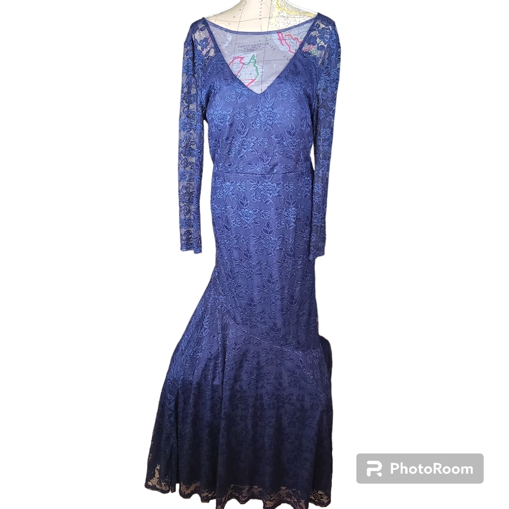 ANGVNS SIZE XXL NAVY FLORAL LACE LONG SLEEVE SWEEPING TRUMPET LONG FORMA…